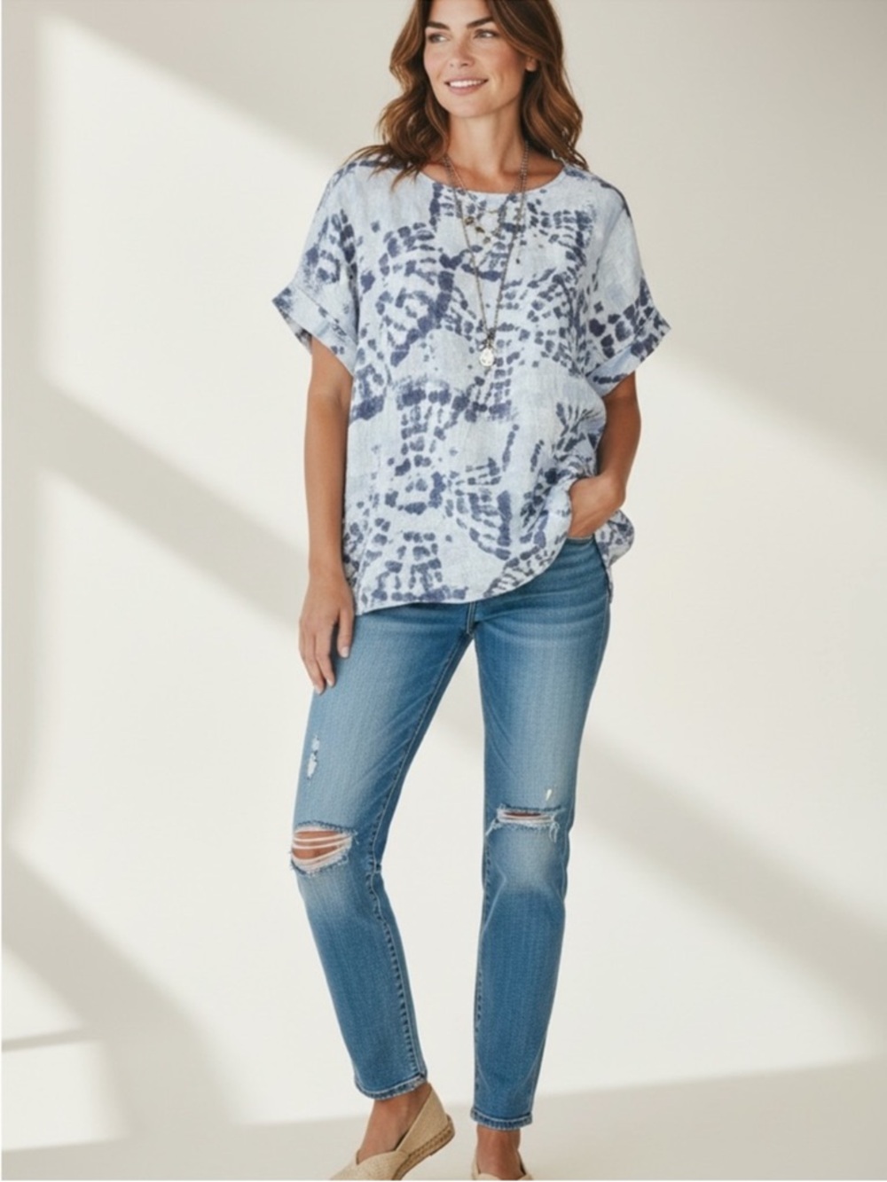 Bellambia Italy 100% Linen Light Blue Short Sleeve Pull On Tie-Dye Print Tee